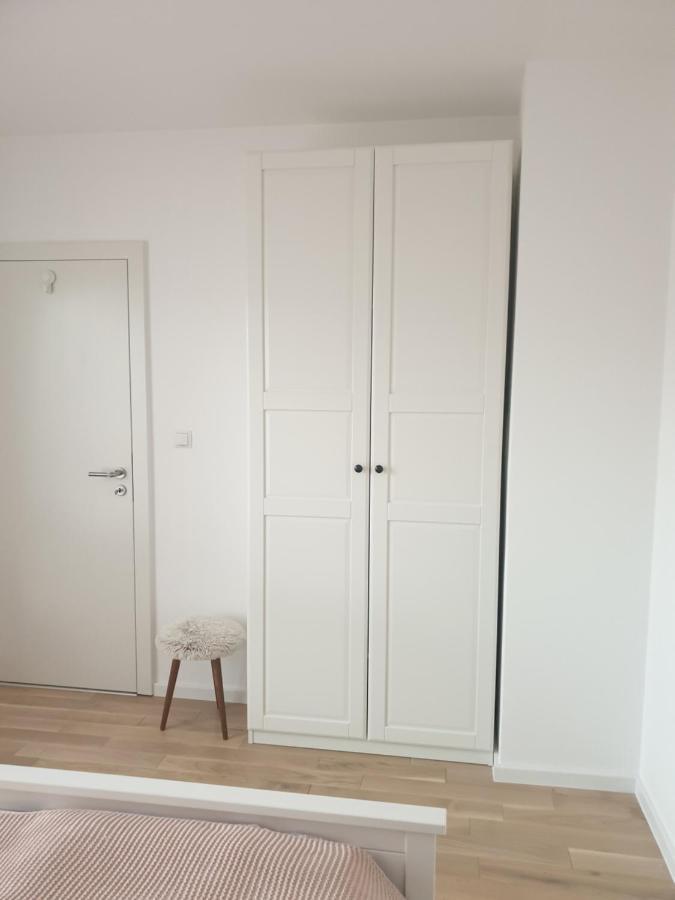 Apartman Viktoria Tuzla Exteriör bild